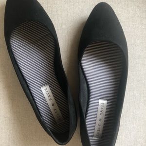 best sneakers for wide feet